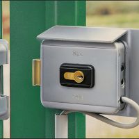 KHÓA CỔNG VIRO V90