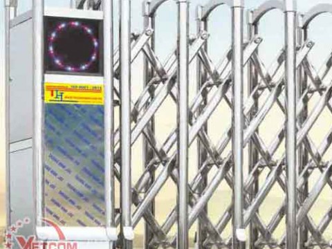 CỔNG XẾP INOX VICO01