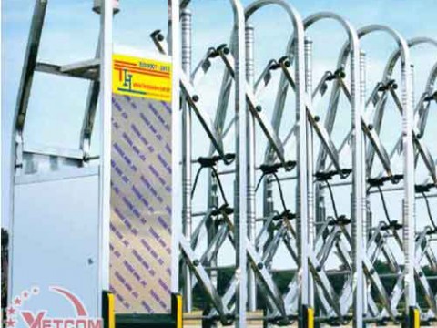 CỔNG XẾP INOX VICO02